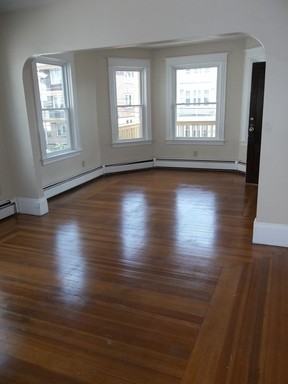 128 Harold St - Photo 2 of 5