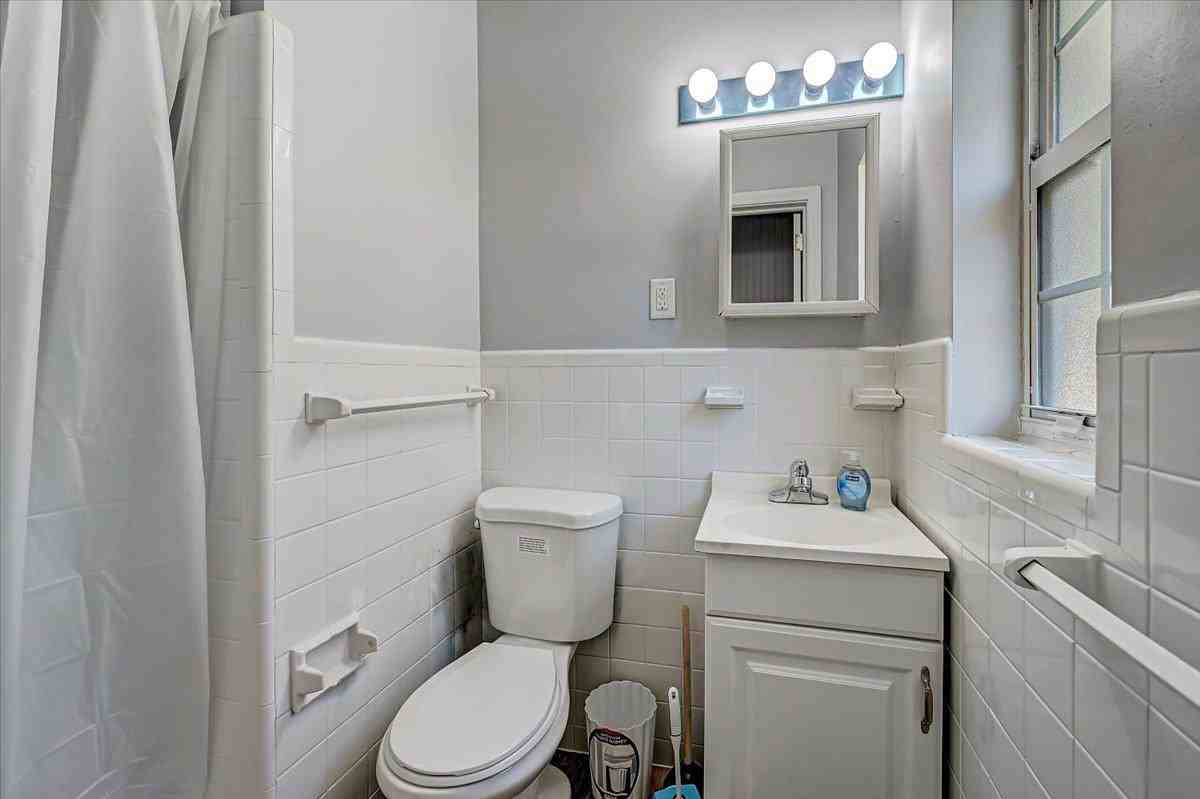 Arthur Durham Dr - Photo 2 of 12