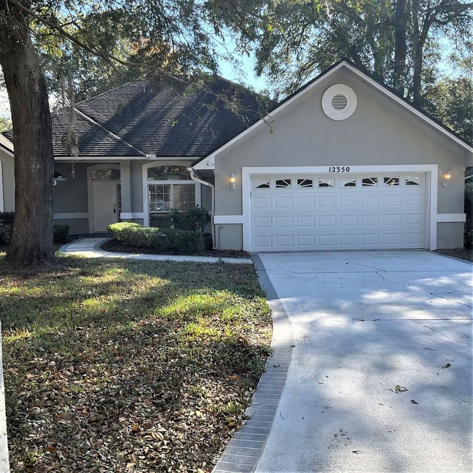 12350 Gately Oaks Ln W - Photo 2 of 13