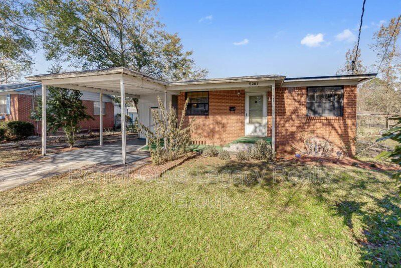 5261 Quan Dr - Photo 2 of 24