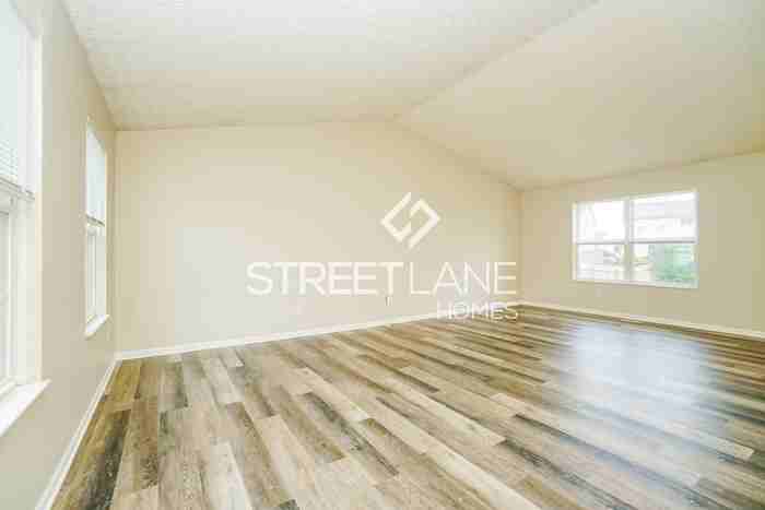 5847 Privilege Dr - Photo 2 of 15