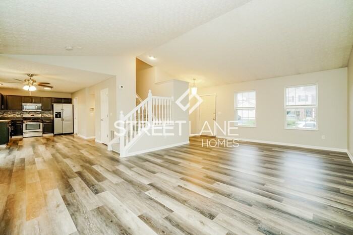 5847 Privilege Dr - Photo 3 of 15