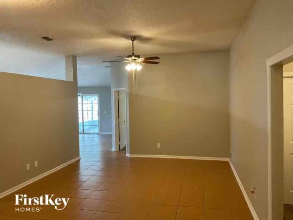 3671 Eagle Ridge Dr - Photo 3 of 10