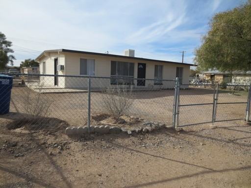 825 W Illinois St - Photo 3 of 23