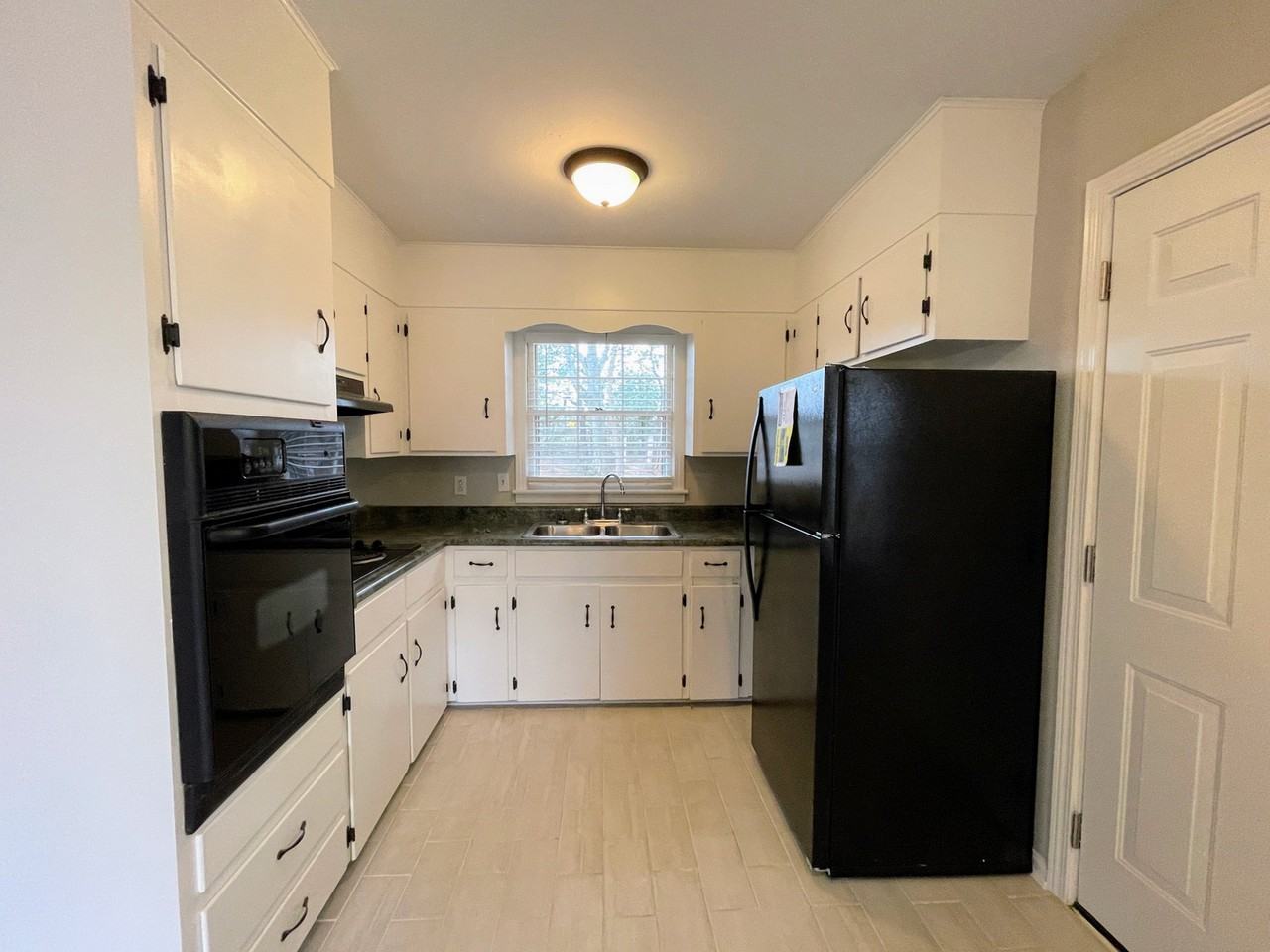 615 Austin Dr Nw #1 - Photo 6 of 23