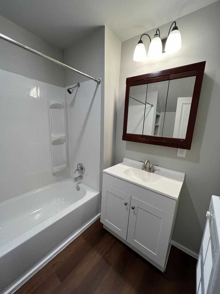 210 N Gilbert St #1 - Photo 7 of 19