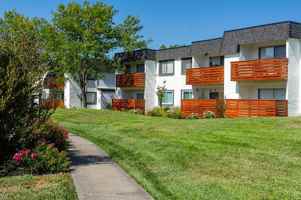 featured image of 400 Santa Alicia Dr