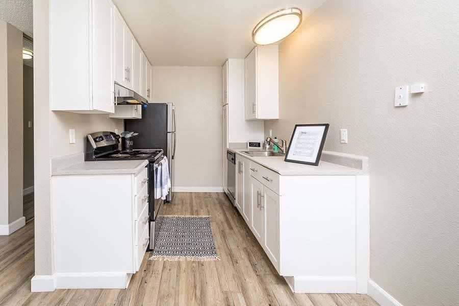 400 Santa Alicia Dr - Photo 6 of 24