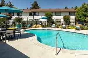 featured image of 400 Santa Alicia Dr