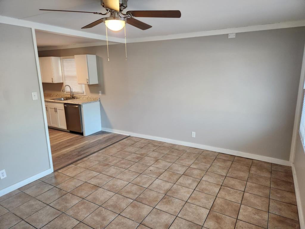 3004 Brent Dr - Photo 3 of 12