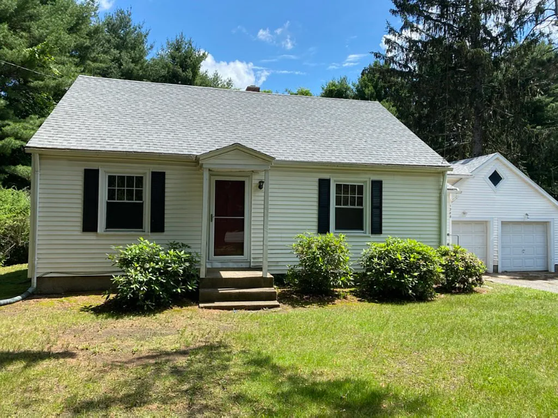 1288 Federal St - Photo 2 of 18