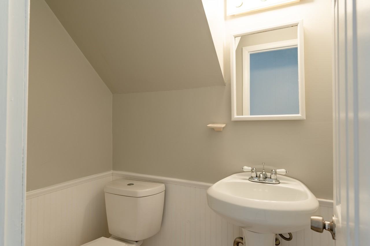 Capital View Townhomes - Photo 6 of 14