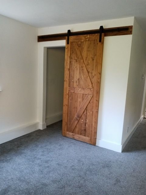 1421 Clinton St - Photo 6 of 19