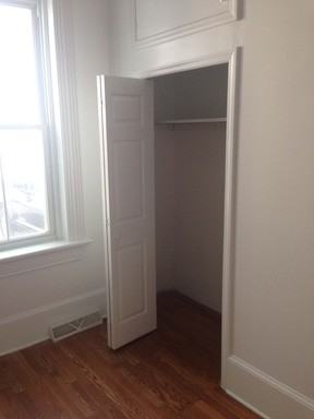 348 Farnsworth Ave #1 - Photo 3 of 4