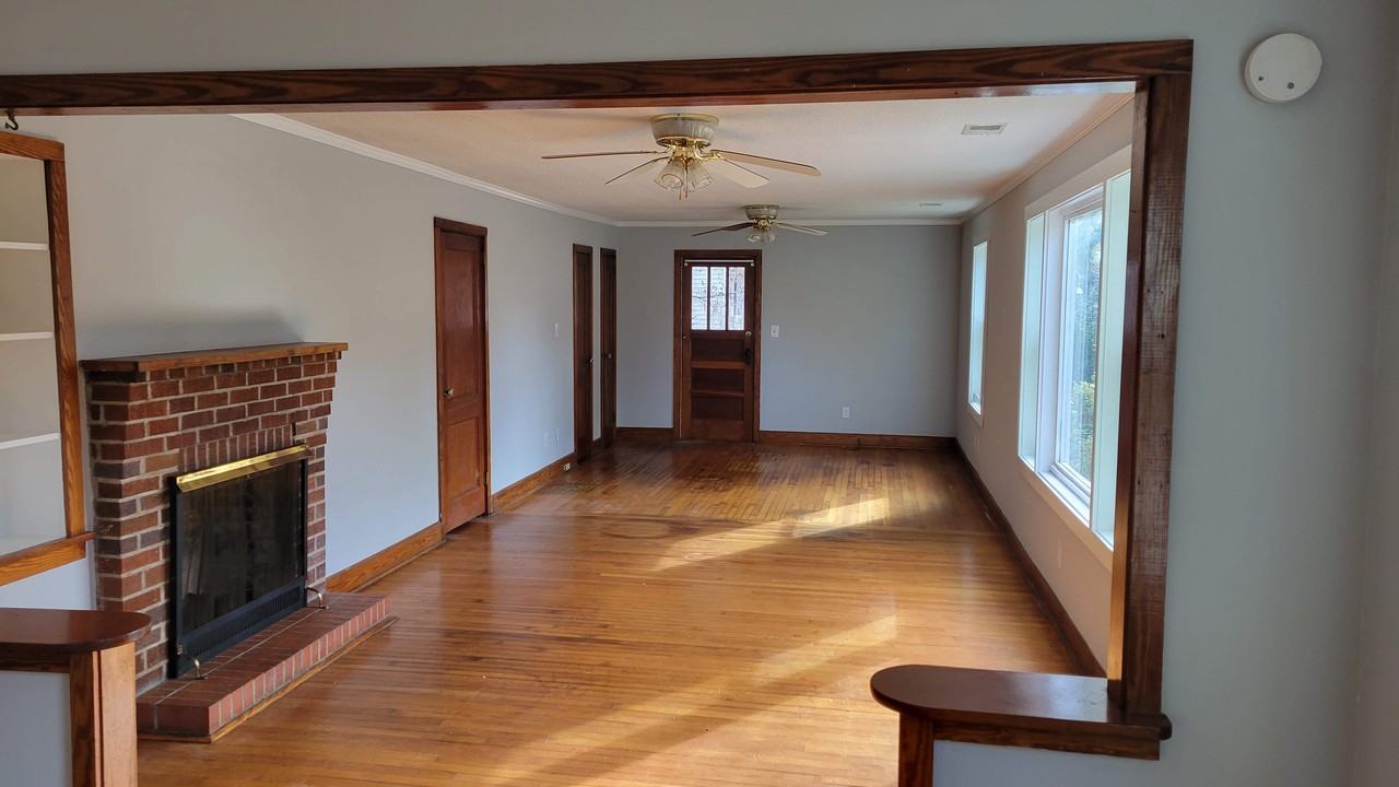 7487 W Main St - Photo 3 of 4