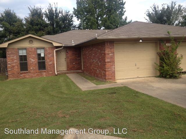 3019A 3019B Laura Lane Apartments in Van Buren, AR 72956 Zumper