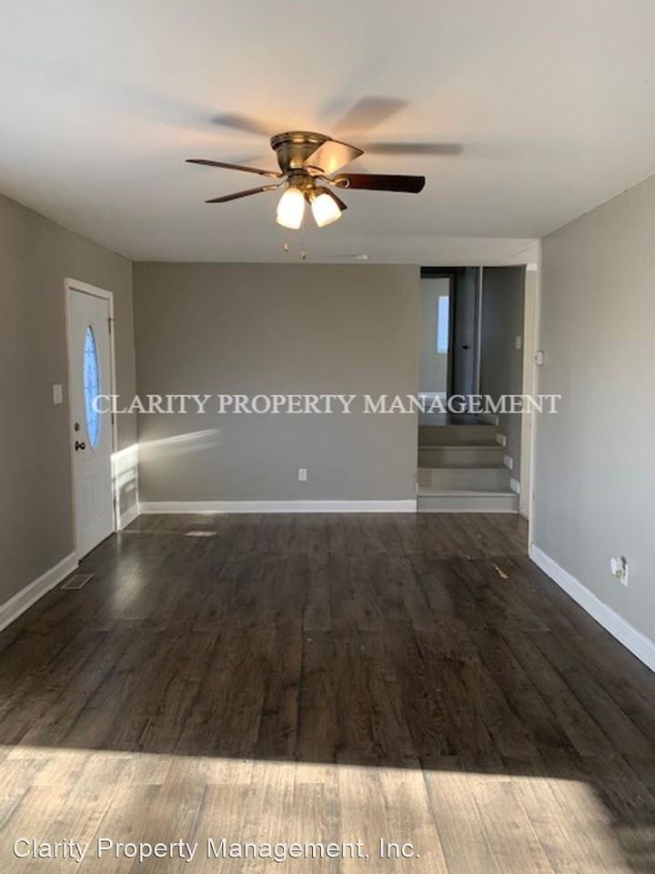 3775 Forest Ln Se - Photo 3 of 16