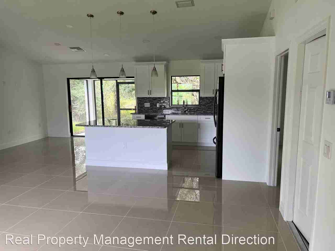 2601 E 18th St - Photo 2 of 17