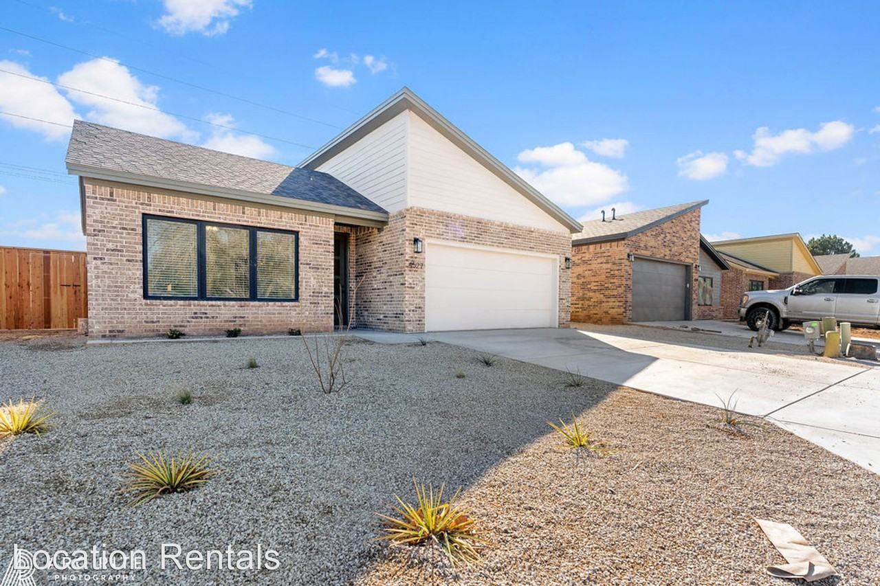4527 22nd Pl - Photo 2 of 31