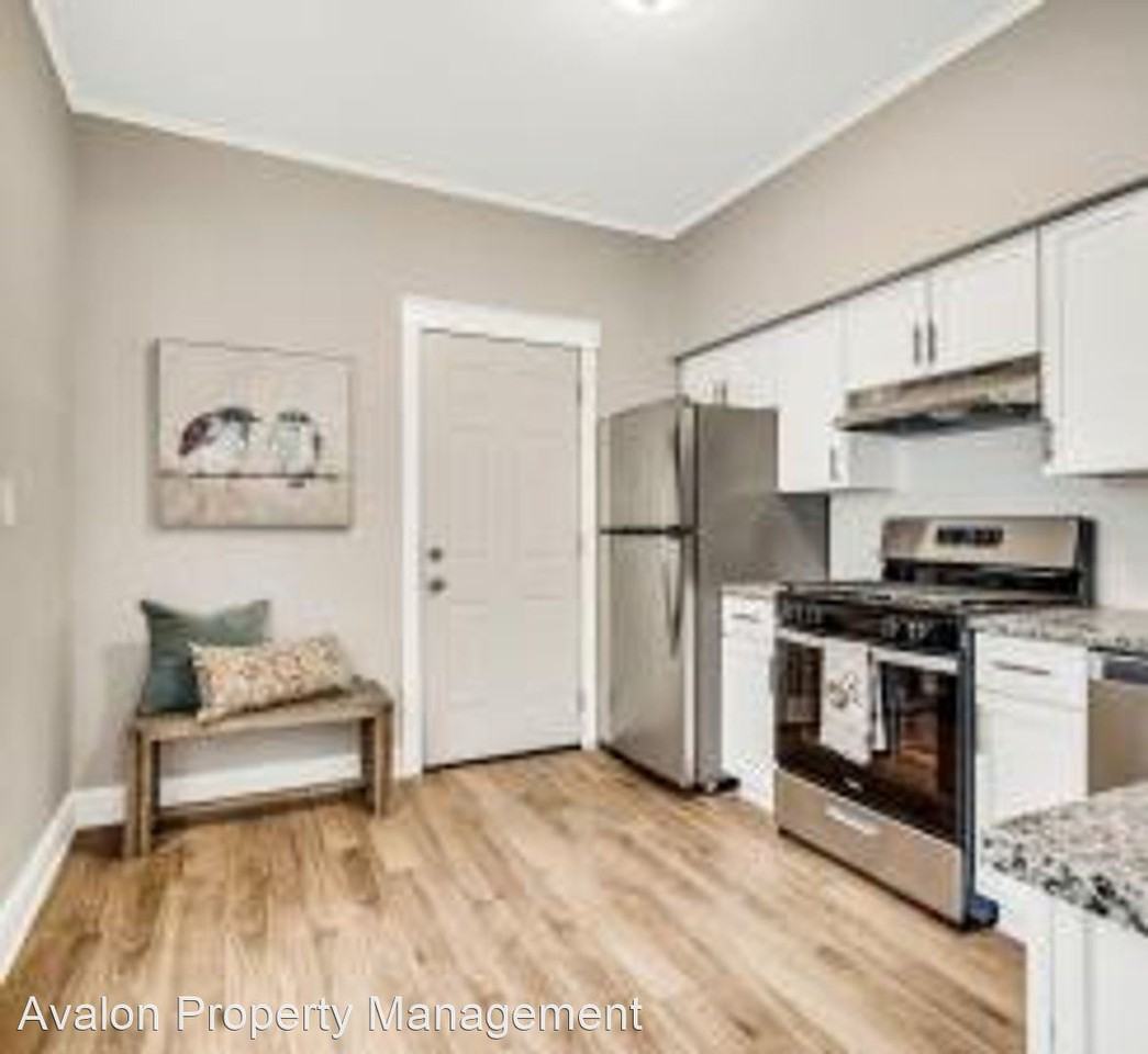 1423 Morgan Ave N - Photo 2 of 9