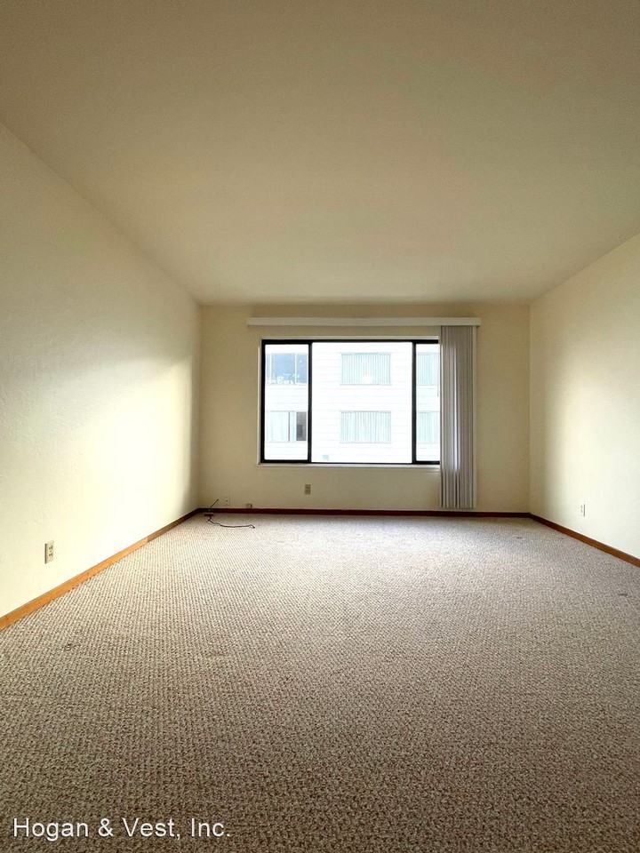 442 2ND AVE - Photo 3 of 12