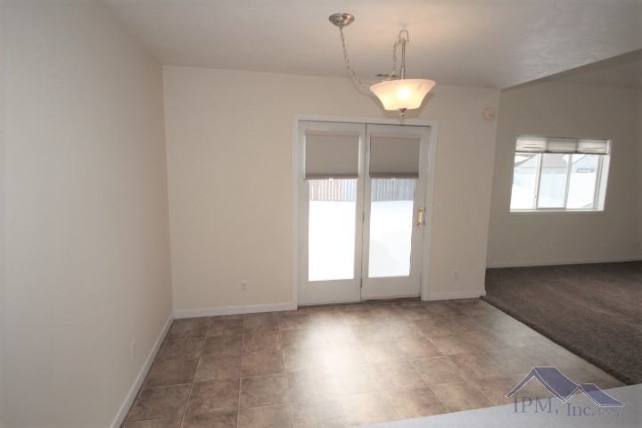 1227 34th Ave Sw - Photo 3 of 10