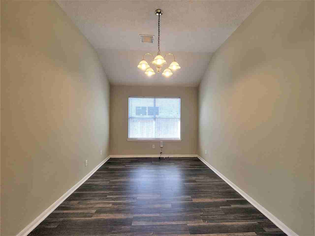 32023 Anne Ln - Photo 3 of 13