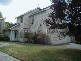 93 Kingsgate Rd - Photo 2 of 16