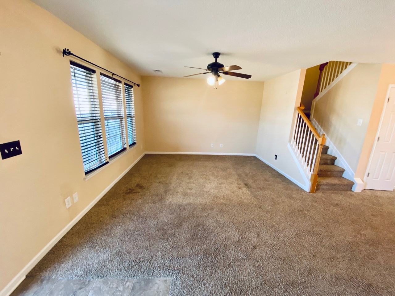 2704 Marengo Ln - Photo 4 of 25