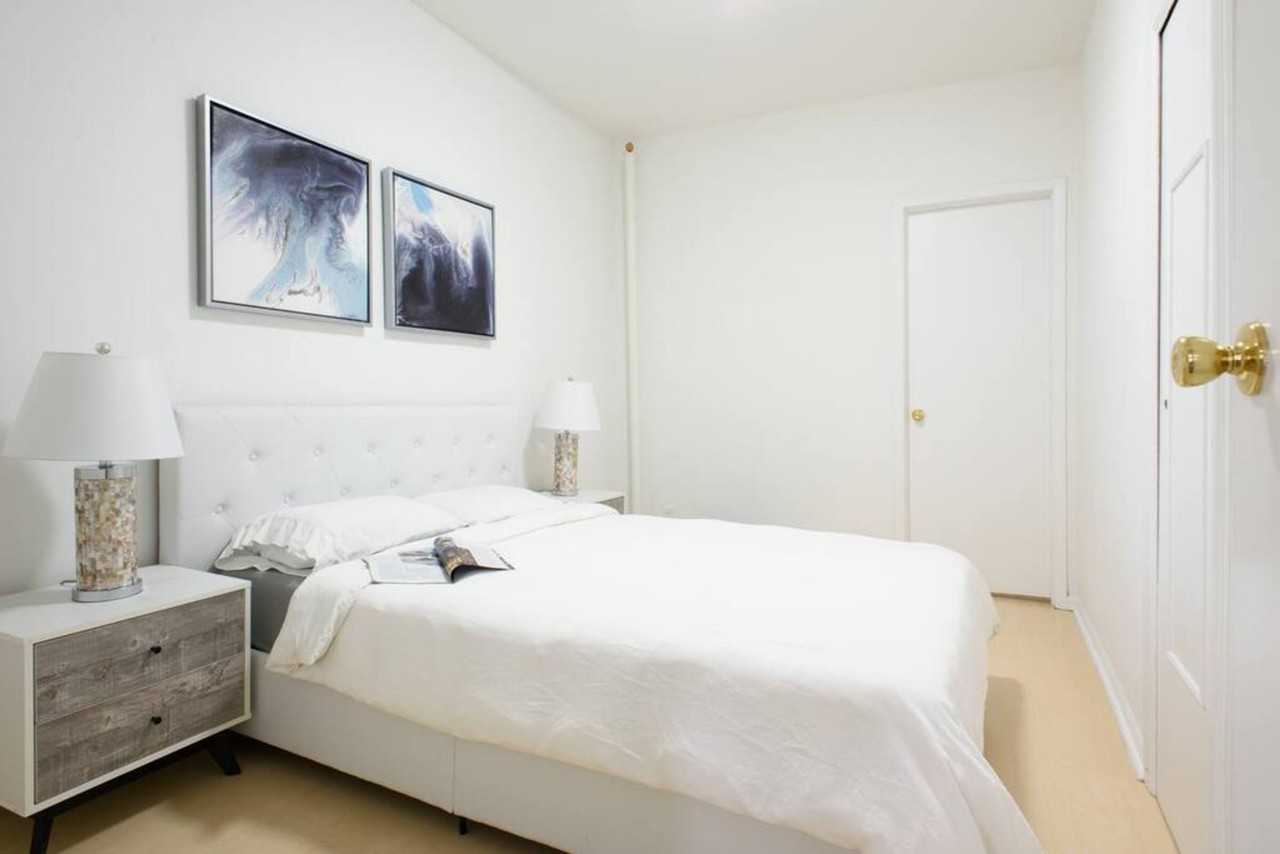 1571 York Avenue - Photo 3 of 50