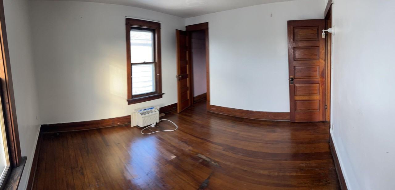 904 6th Ave #1 - Photo 4 of 7