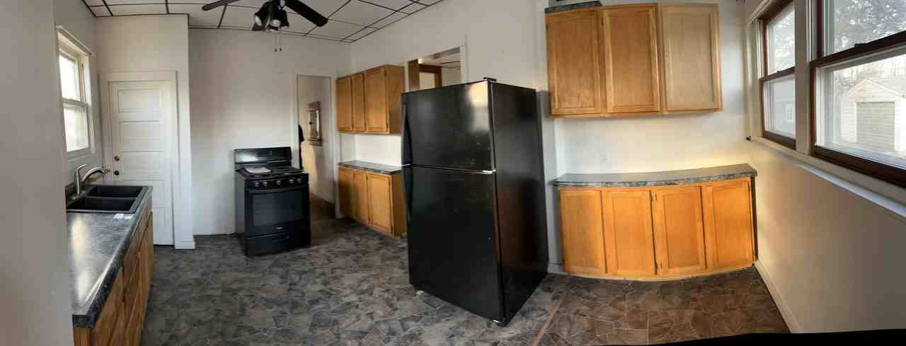 904 6th Ave #1 - Photo 6 of 7