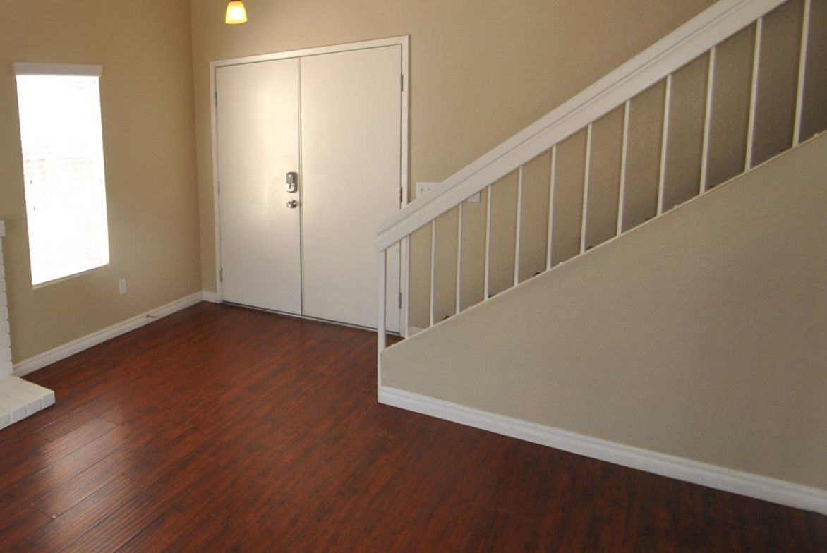 5025 Alta Dr - Photo 2 of 10