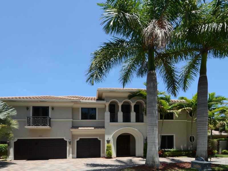 10201 Blue Palm St - Photo 2 of 13