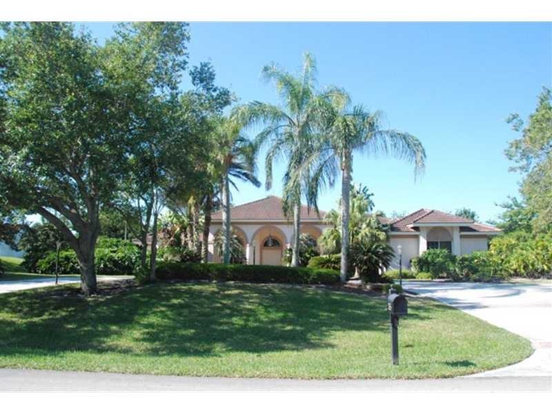 2855 Paddock Rd - Photo 2 of 8