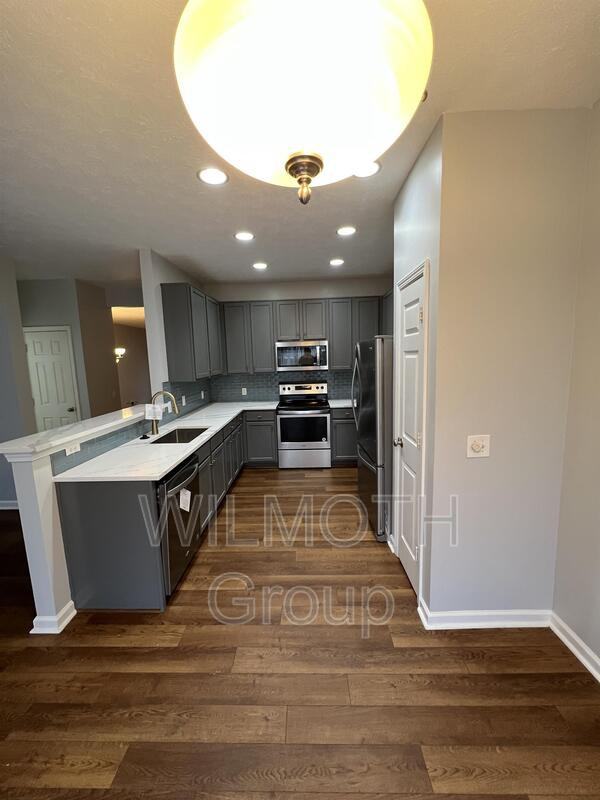 6933 Havenmoor Pl - Photo 2 of 10