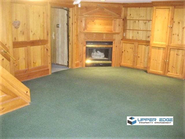 458 Oxford St - Photo 2 of 19