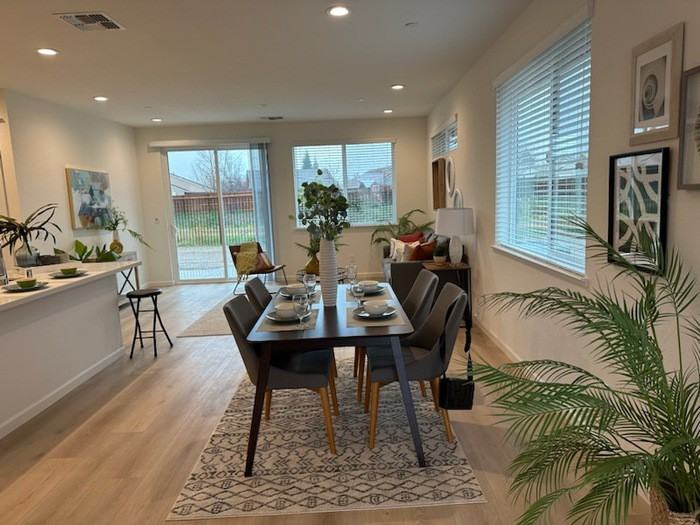 547 Fox Hunt Way - Photo 3 of 22