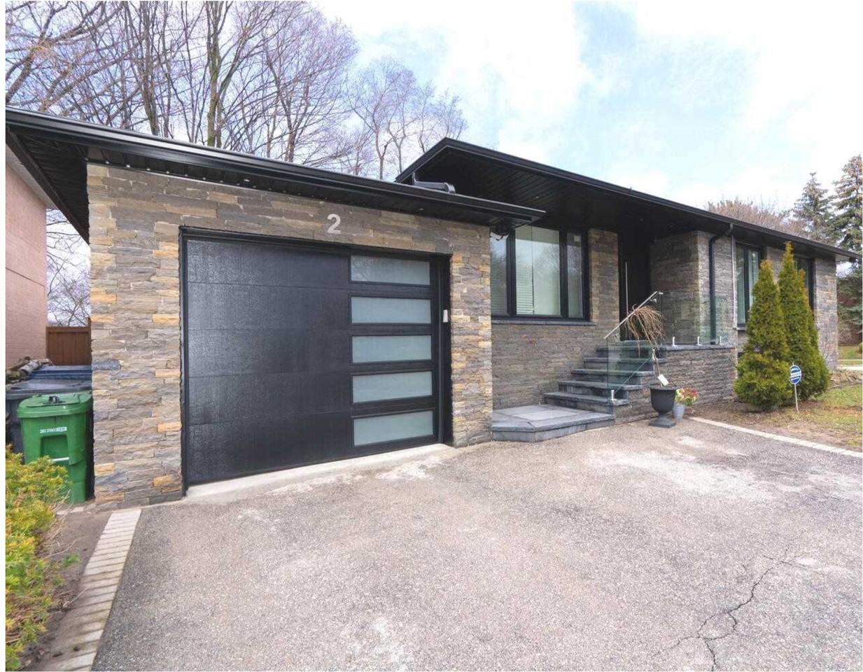 2 Groveland Crescent - Photo 3 of 24