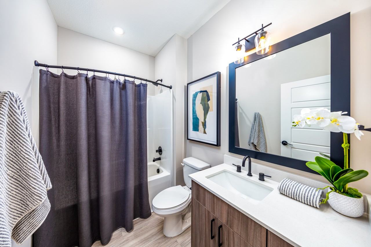 Encore - Photo 3 of 50