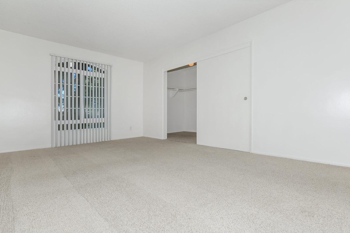 2550 E Ward Ter - Photo 7 of 12