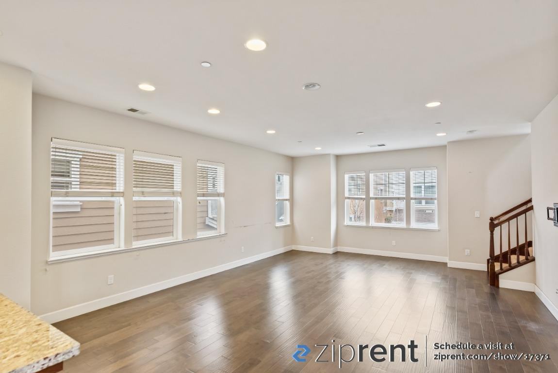 722 Cannery Pl - Photo 2 of 19