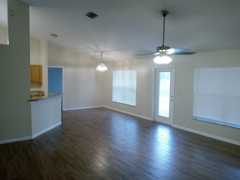 2301 Southwest 25th Street - Photo 6 of 22