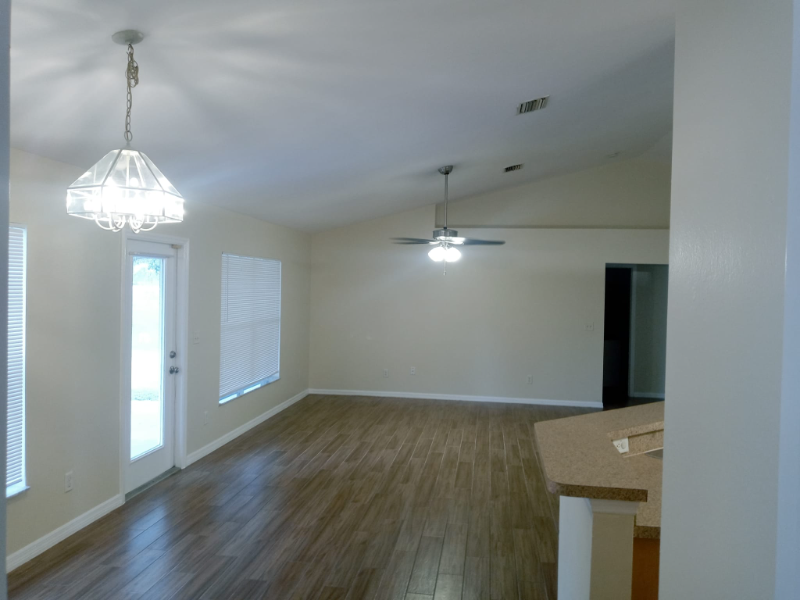 2301 Southwest 25th Street - Photo 7 of 22