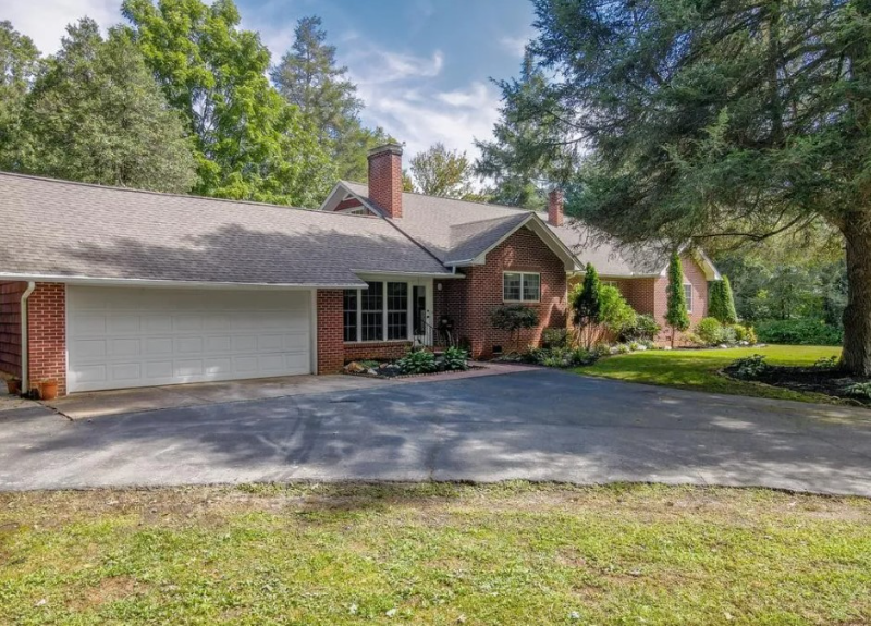 29 T And E Ln - Photo 3 of 12