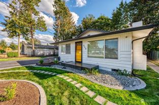 858 135th Street Court South - Photo 1 of 1