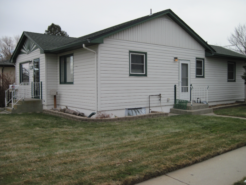 1746 Alderson Ave - Photo 2 of 19