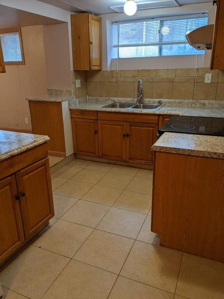 4610 S Holden St #B - Photo 6 of 16