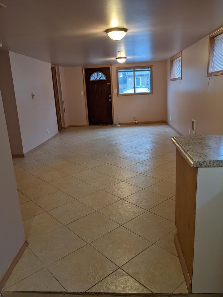 4610 S Holden St #B - Photo 7 of 16