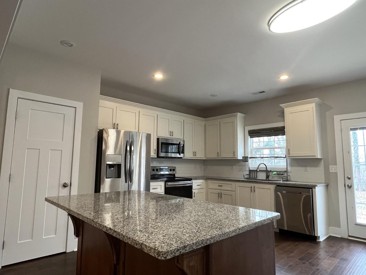 122 Fargo Dr #1 - Photo 3 of 20